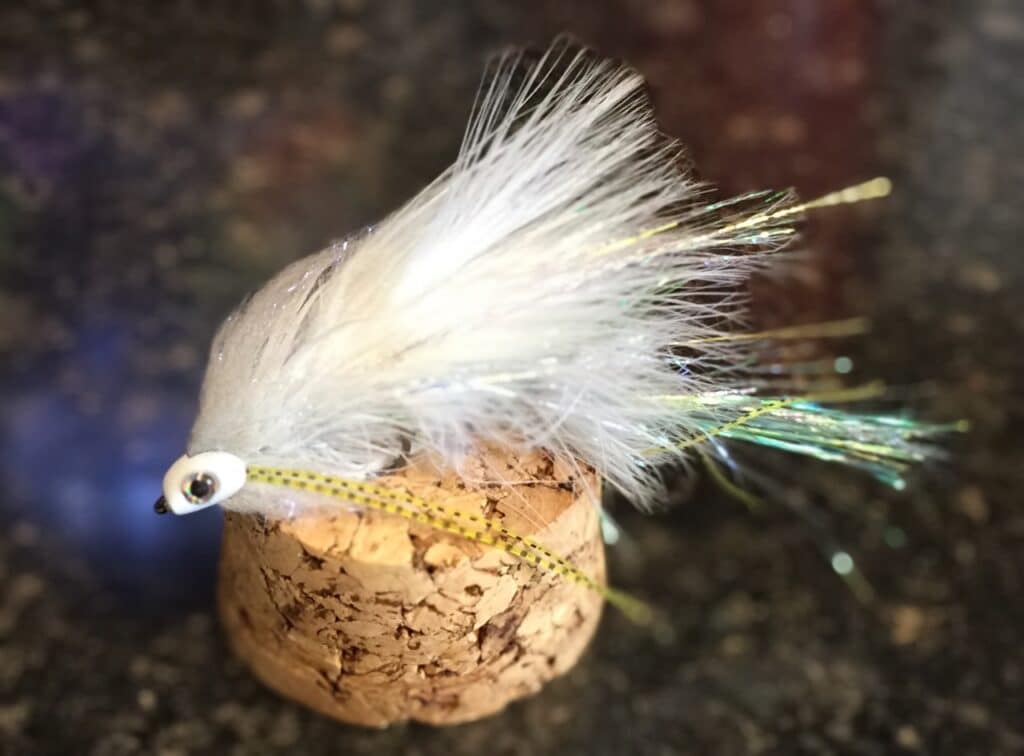 Shad-imitation articulated streamer